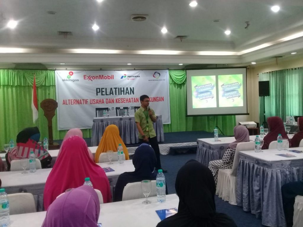 EMCL Gelar Pelatihan Usaha Alternatif untuk Perempuan Bojonegoro