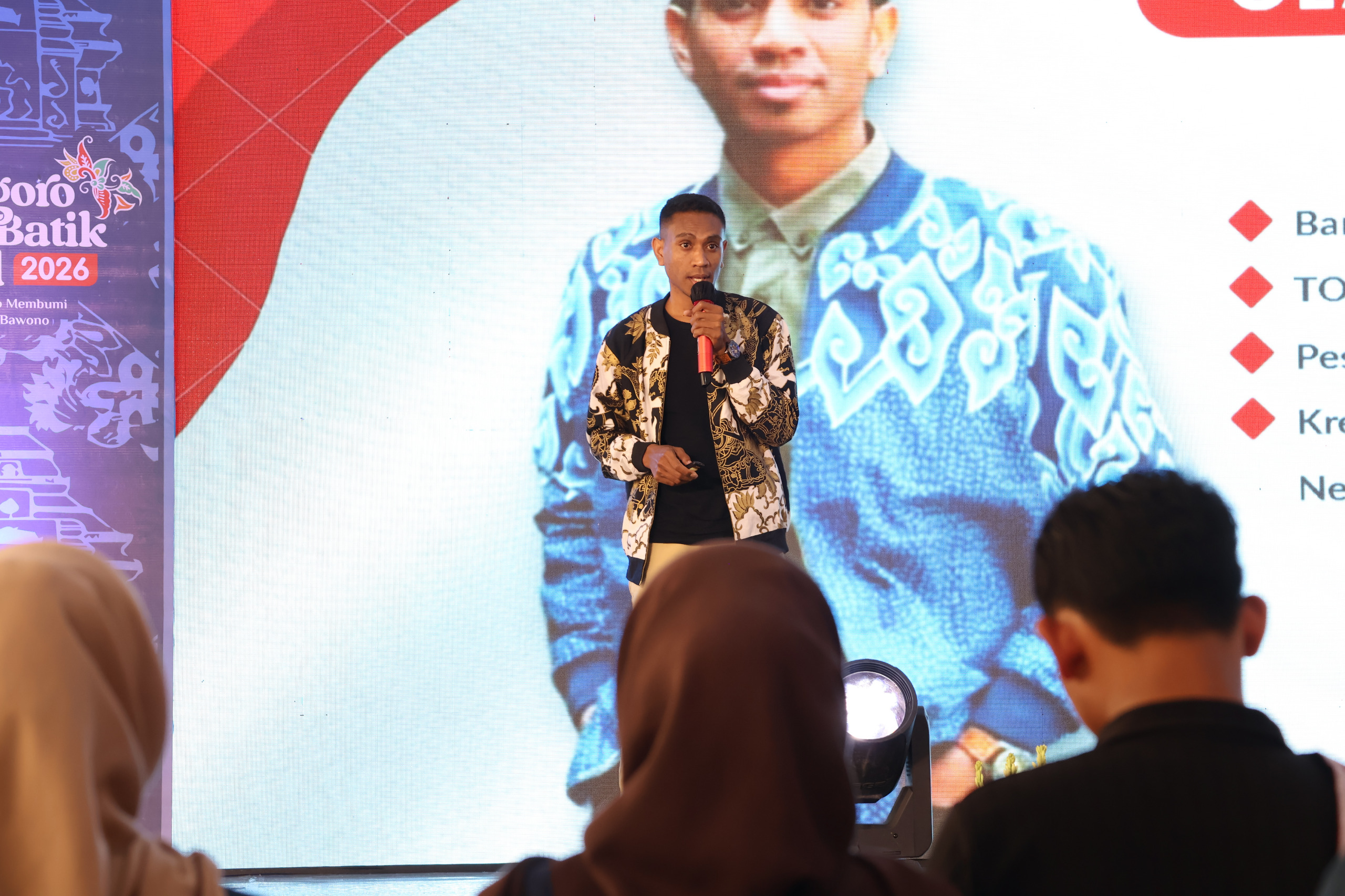 Claudino Da Silva Dorong pelaku UMKM di Bojonegoro Wastra Batik Festival//