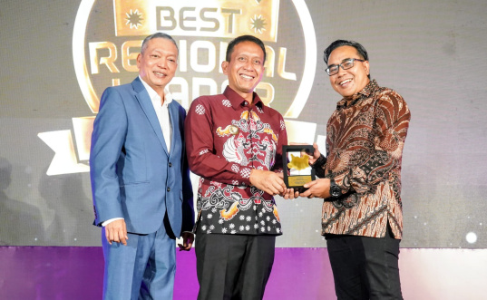 Bojonegoro Raih Penghargaan Atas Kontribusi Penguatan Ekonomi Daerah