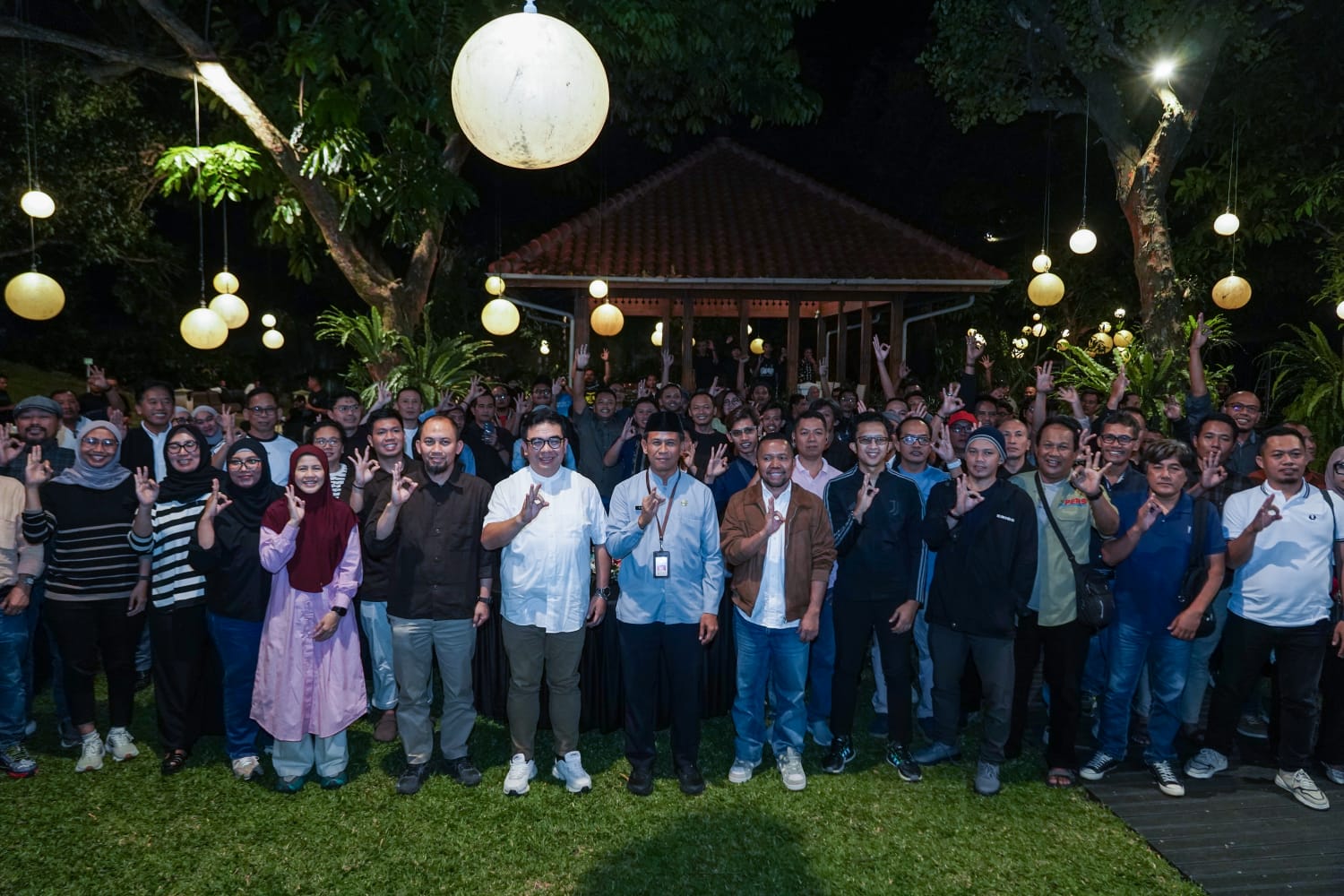 Merajut Cerita dari Banyuwangi: Ketika Energi dan Pena Berjalan Beriringan