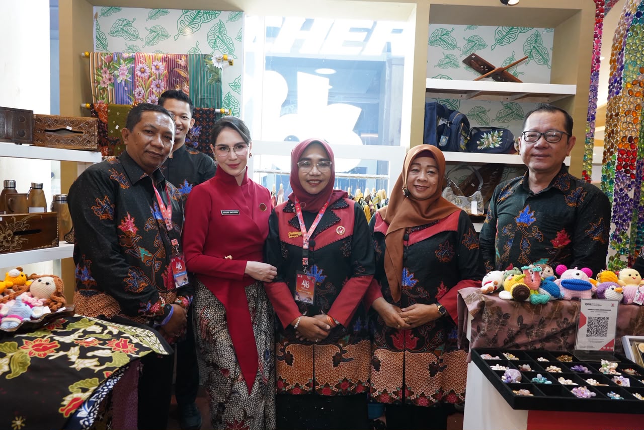 Dekranasda Bojonegoro Ikuti Pameran HUT Ke-45 Dekranas di Makassar
