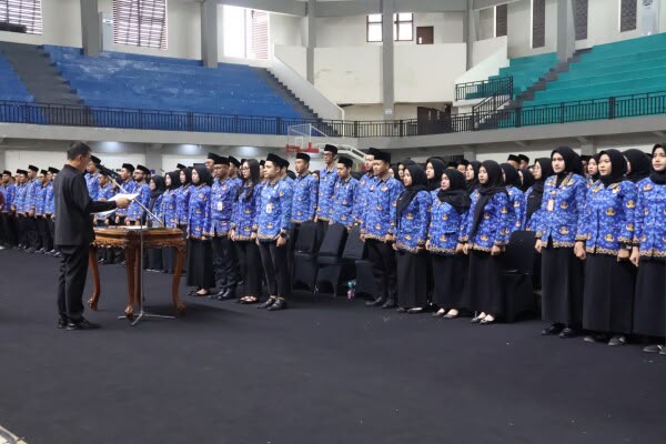 Bupati Bojonegoro Pimpin Prosesi Sumpah 571 PNS, Ingatkan Integritas dan Tugas Layanan Publik