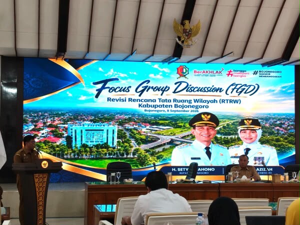 Buka FGD Revisi RTRW, Sekda Bojonegoro Tekankan Pemerataan Pembangunan hingga Tingkat Desa