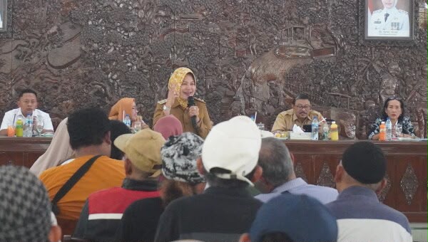 Para Calon Penerima Bantuan Usaha Ekonomi Produktif Ikuti Sosialisasi, Wujudkan UMKM Bojonegoro Naik Kelas